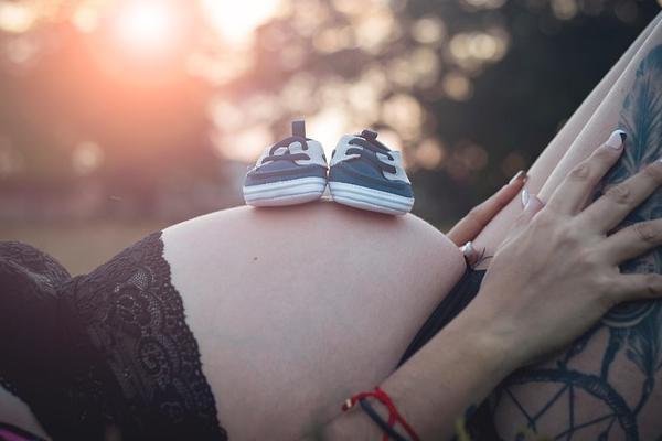 吉尔吉斯试管婴儿的社会接纳度：当地人怎么看待外国家庭寻求生育帮助？